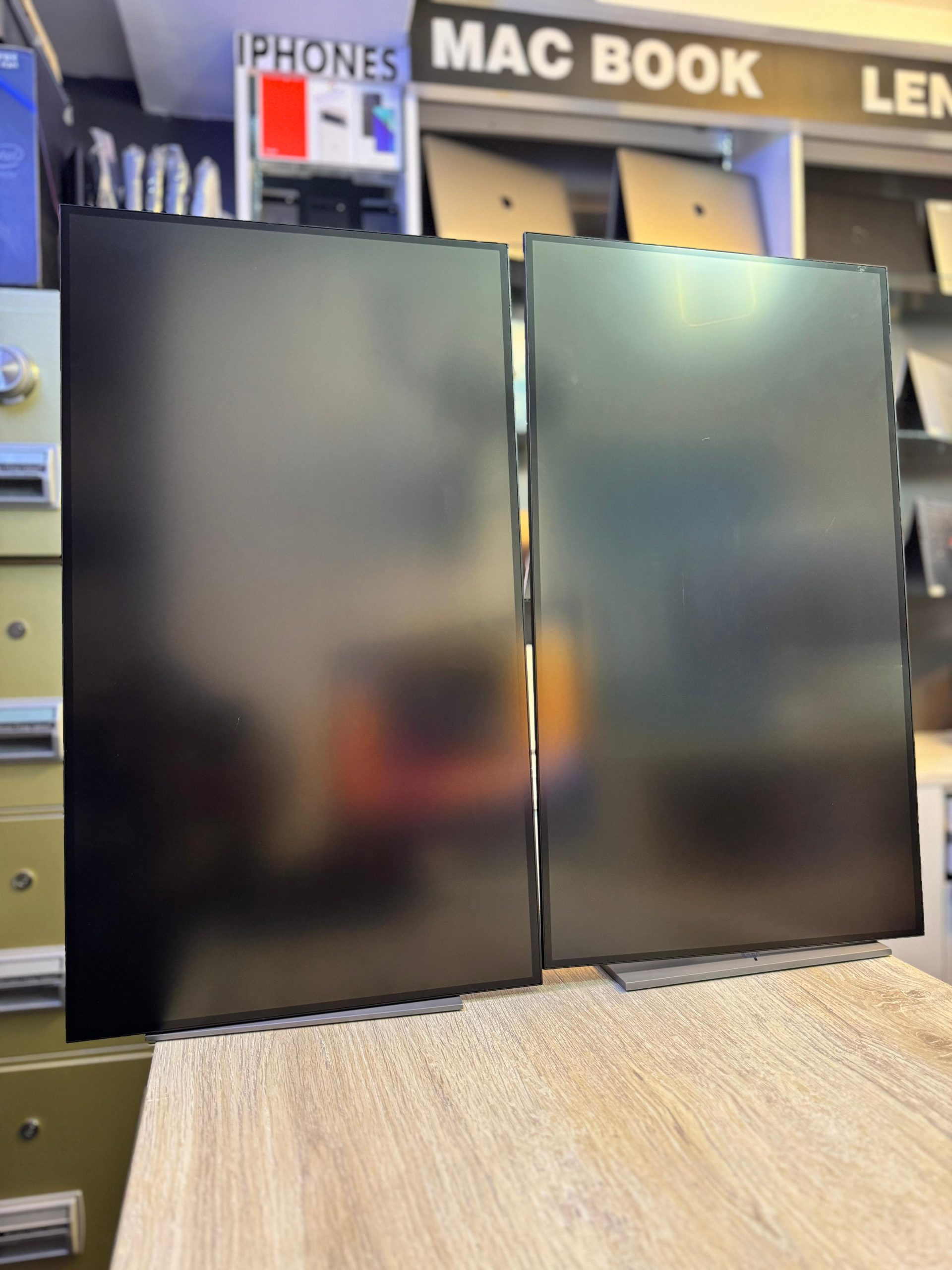 HP Z3 27 inch Display IPS LED-Lit Monitor - Image 2