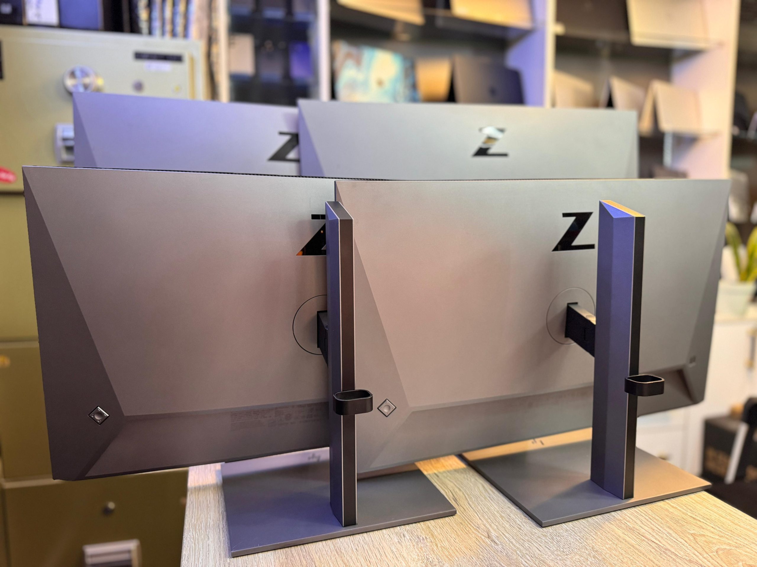 HP Z3 27 inch Display IPS LED-Lit Monitor - Image 4