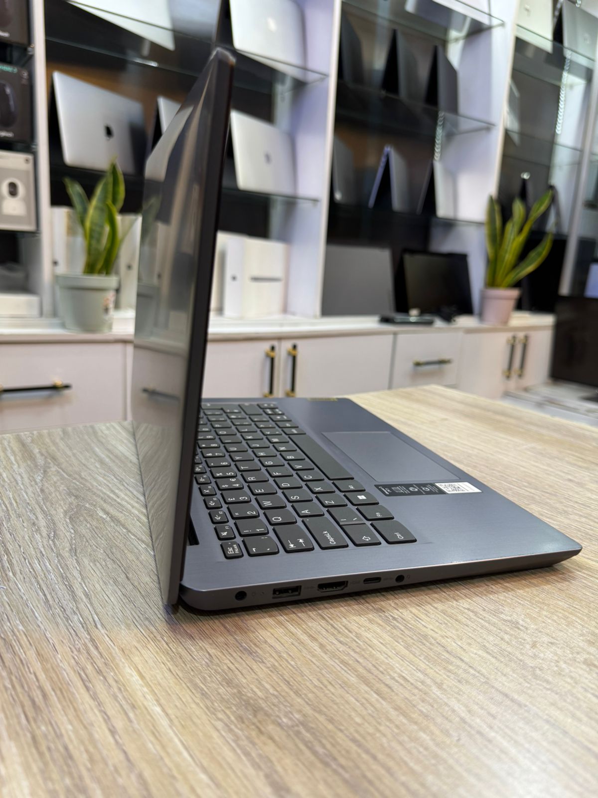 Lenovo IdeaPad 3 14ITL6, Intel Core i5 1155G7, 8GB DDR4 3200, 512GB SSD M.2 2242 PCIe 3.0×4 NVMe, No OS, 14″ FHD – 82H701Q9UE - Image 2
