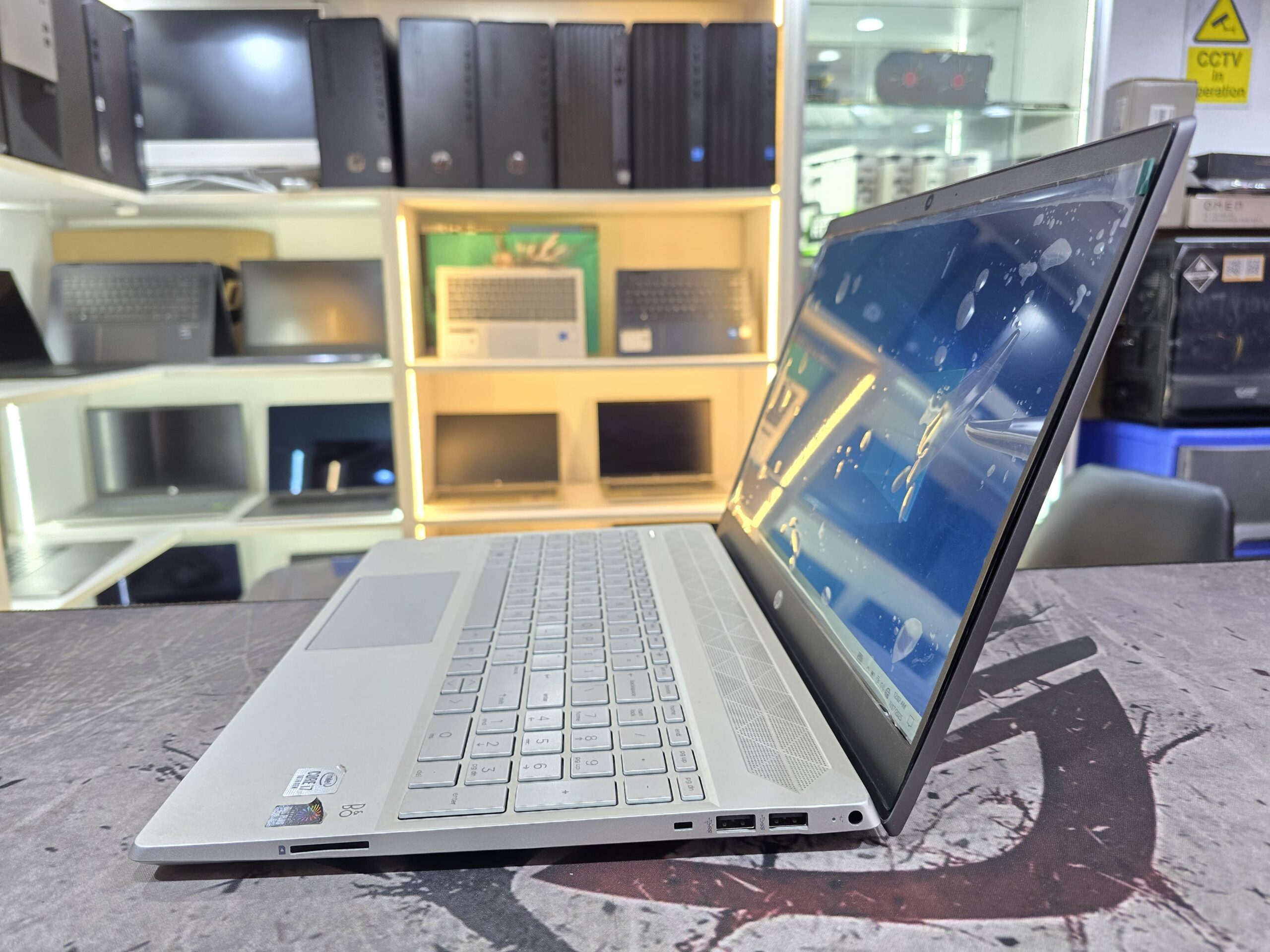 HP Pavilion 15-cs Intel Core i7 10th Generation 16GB DDR4 RAM 256GB SSD 15.6 Inch 1080P FHD Display Backlit Keyboard USB-C HDMI USB 3.0 Bluetooth Wi-Fi - Image 3