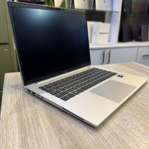 HP EliteBook 840 G9 Intel Core i7-1255U 10-Core Upto 4.7Ghz 16GB of DDR5 RAM 1TB PCIe M.2 SSD 14" FHD IPS Display Integrated Intel Iris Xe Graphics